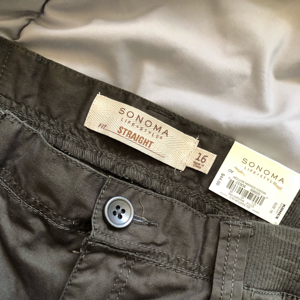 Sonoma Straight Mid Rise Women’s Cargo Pants